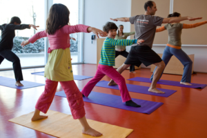 cal_family_yoga_1_480